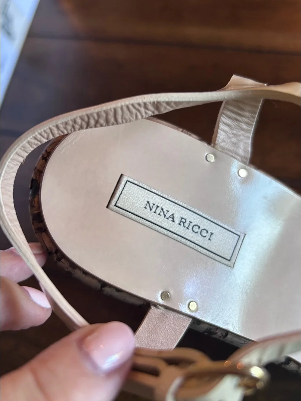 Nina Ricci NR18119 Ivory Floral Embroidered Platform Wedge Sandals Size 40 US 10